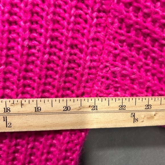 Women’s American Eagle Crop Chunky Knit Sweater Hot Pink Crochet Small - Picture 8 of 8